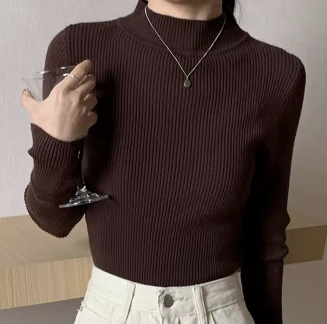Women’s Mock Neck Knitted Sweater