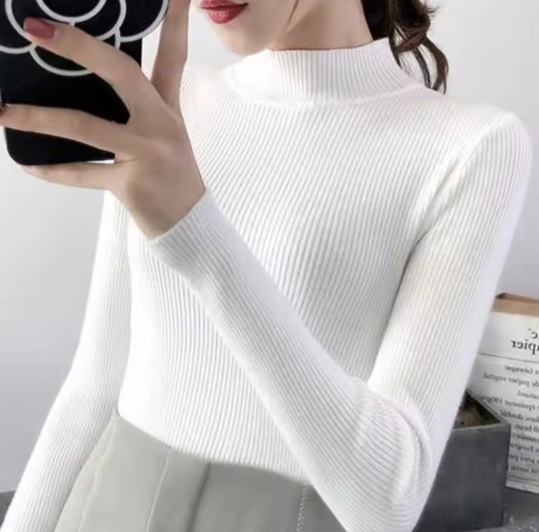 Women’s Mock Neck Knitted Sweater