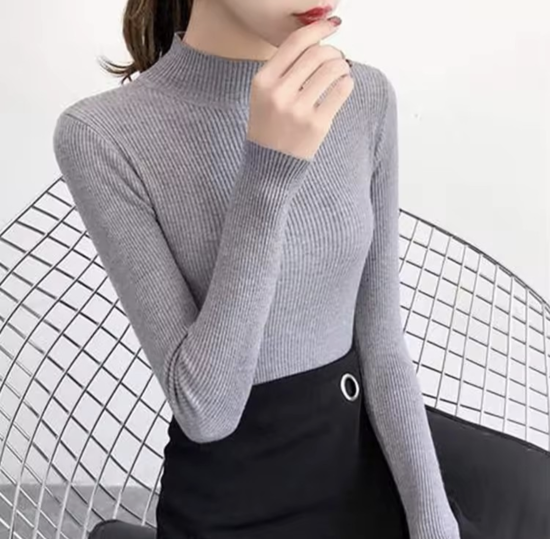 Women’s Mock Neck Knitted Sweater