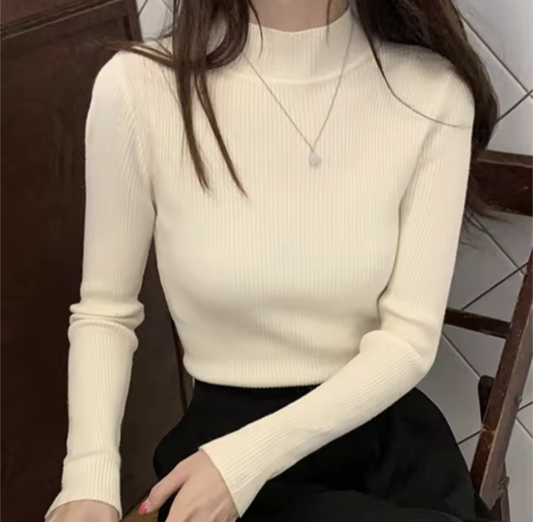 Women’s Mock Neck Knitted Sweater