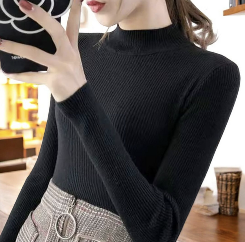 Women’s Mock Neck Knitted Sweater